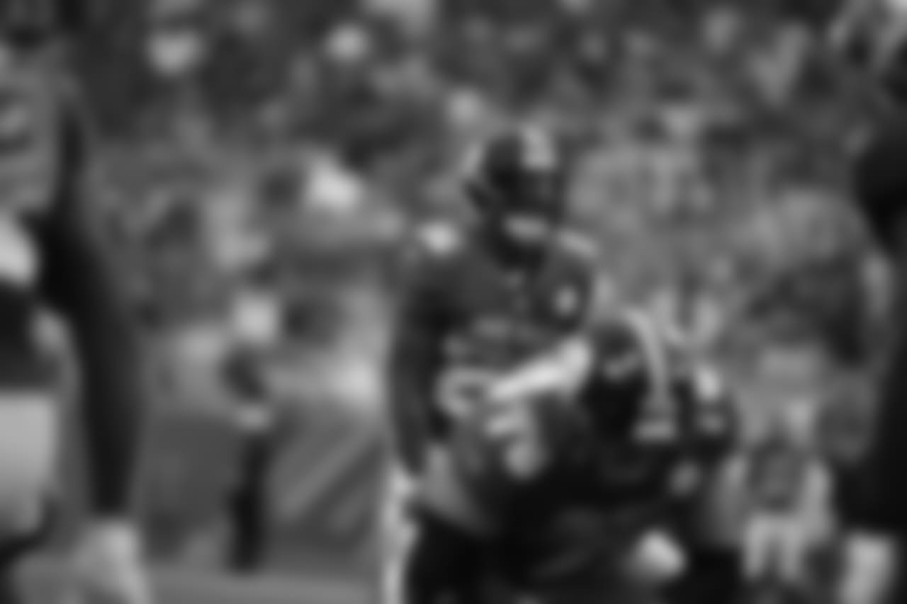 8. Le'Veon Bell (13 - Current) - 312 career receptions.