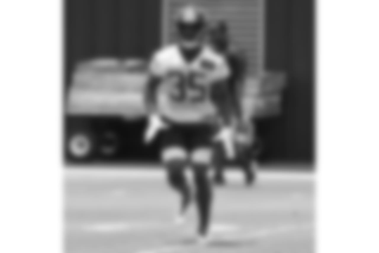 CB, Jermaine Kelly, 35
