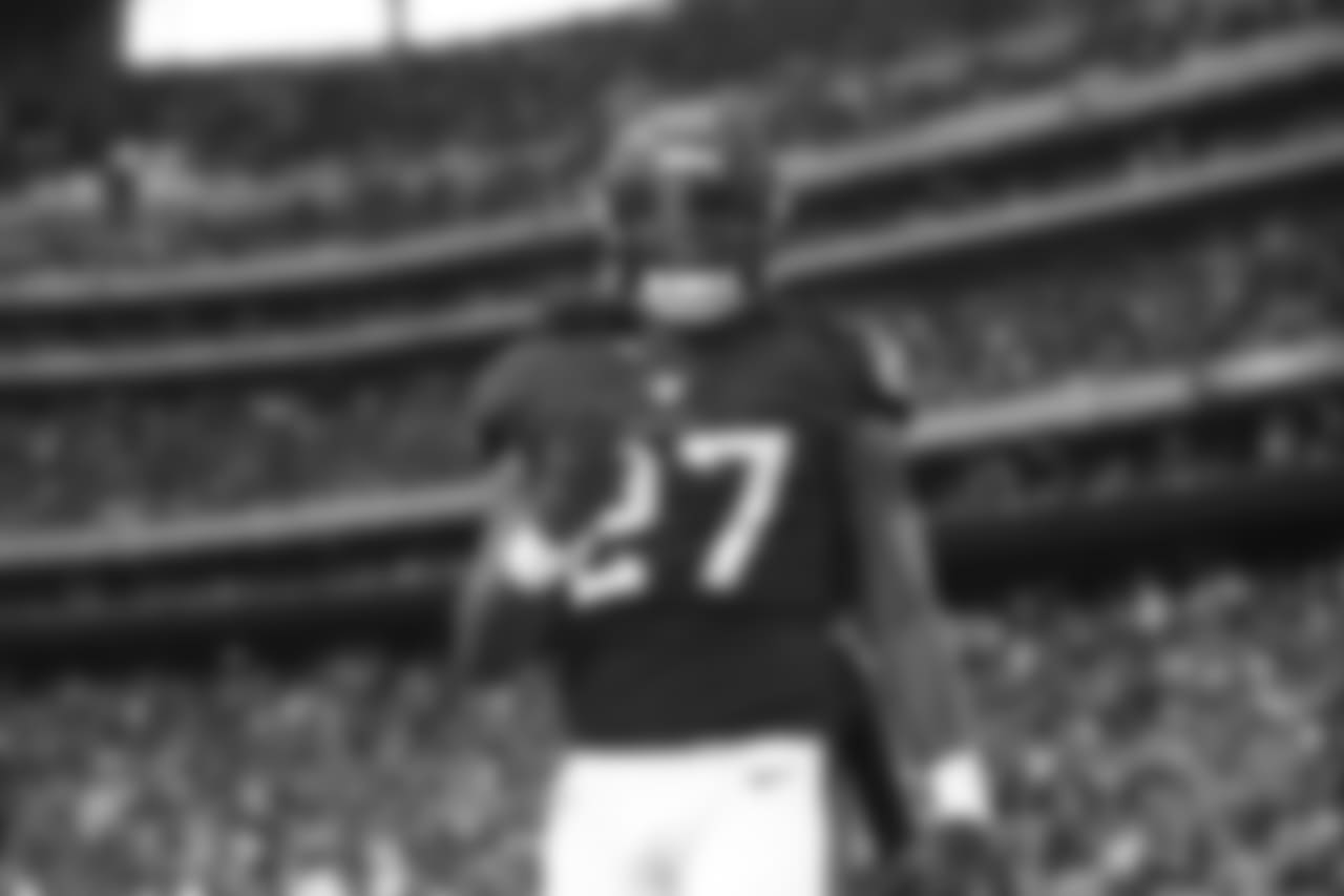 RB, D'Onta Foreman, 27