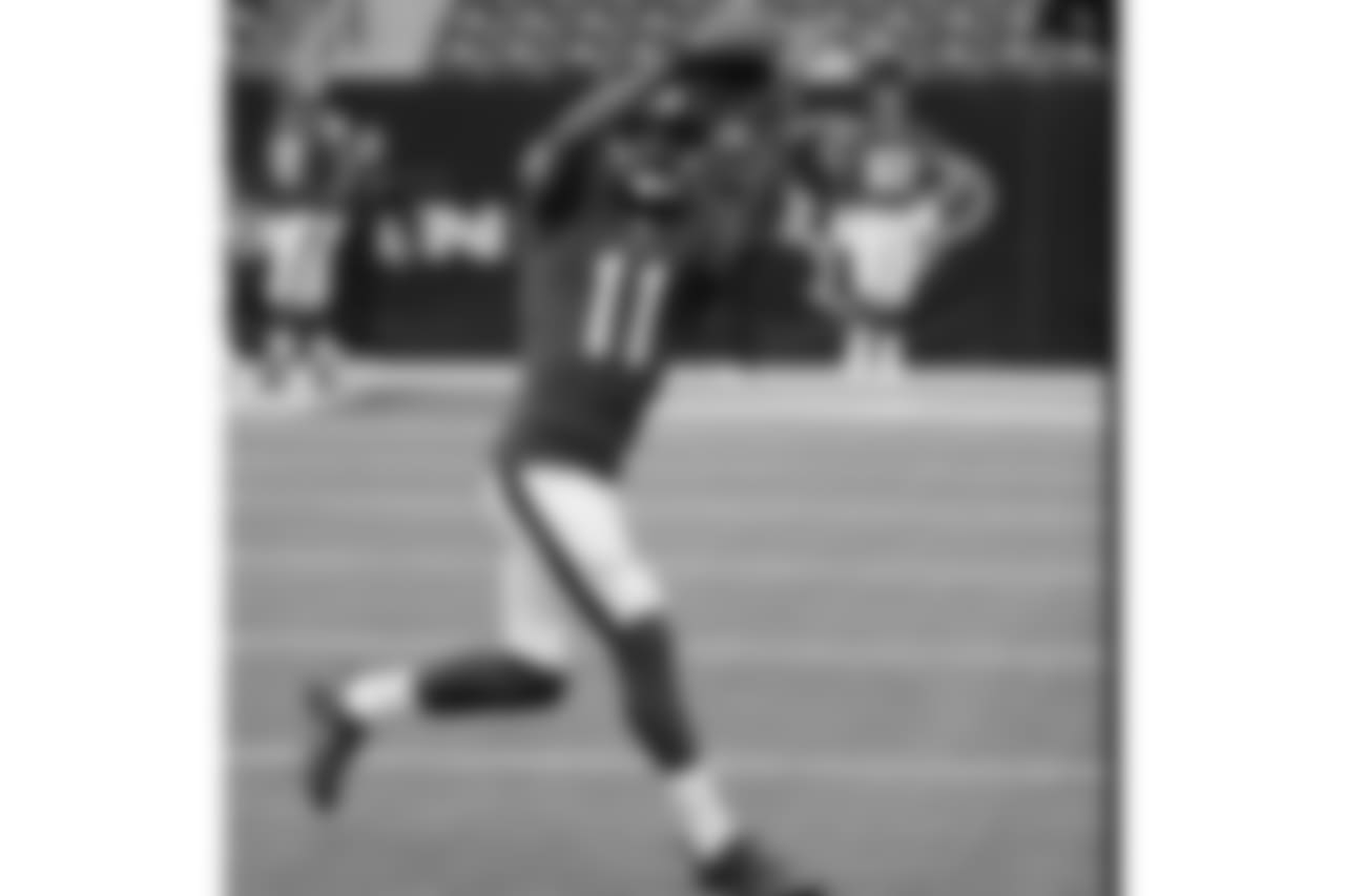 WR, DeAndrew White, 11