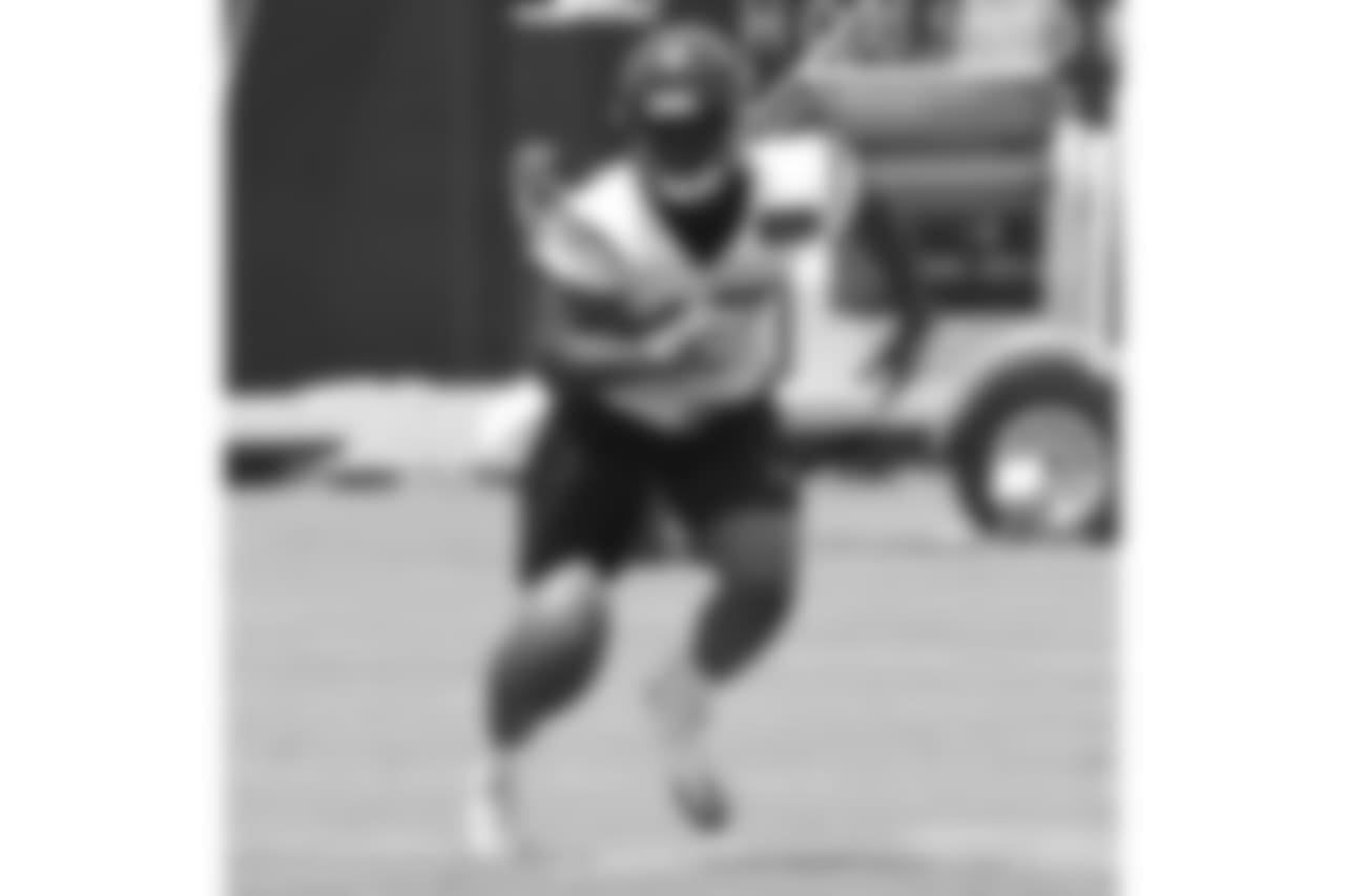 ILB, Kennan Gilchrist, 47