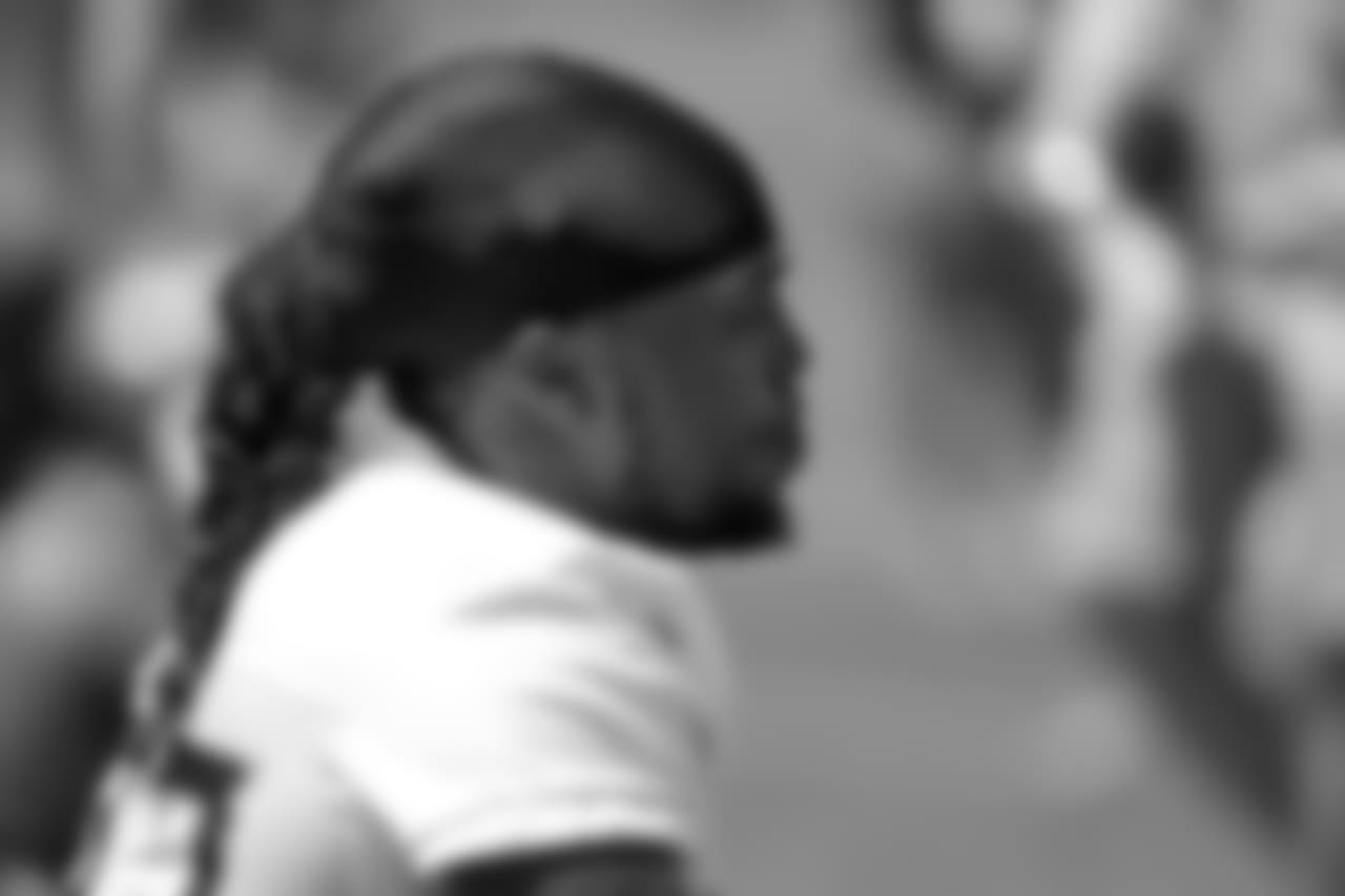 Tennessee Titans running back Derrick Henry stretches during an organized team activity at the Titans' NFL football training facility Tuesday, June 5, 2018, in Nashville, Tenn. (AP Photo/Mark Humphrey)