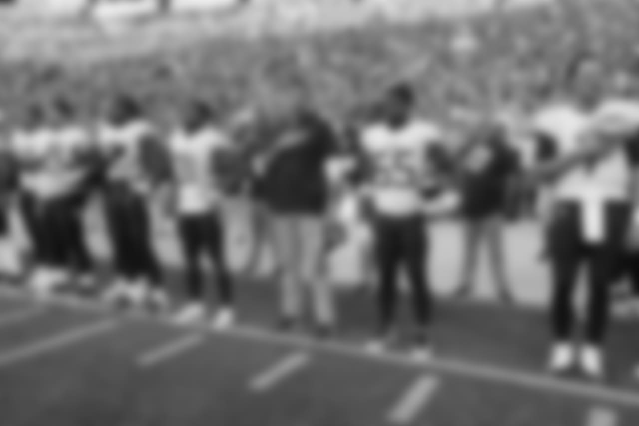 titans-packerspregame342706