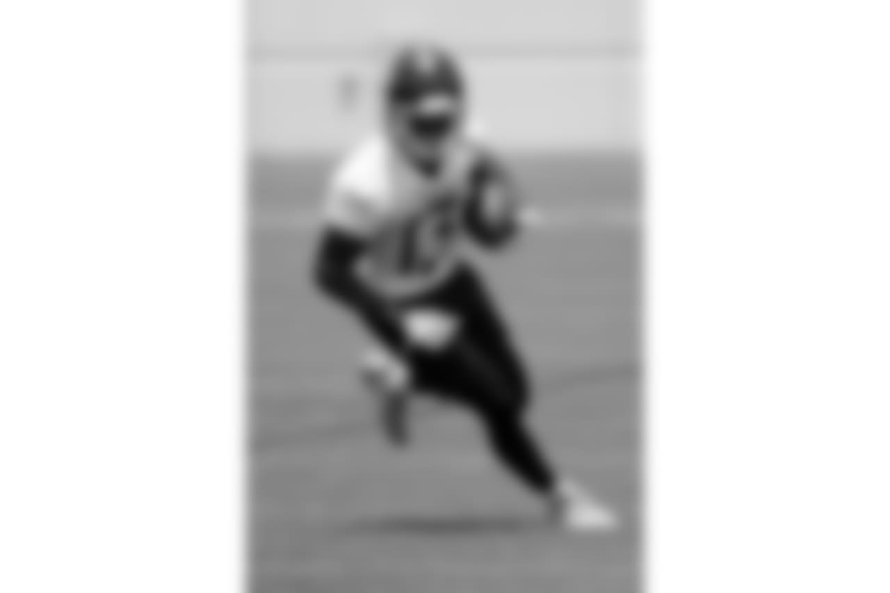 Tennessee Titans wide receiver Taywan Taylor runs a drill during NFL football minicamp Tuesday, June 12, 2018, in Nashville, Tenn. (AP Photo/Mark Humphrey)