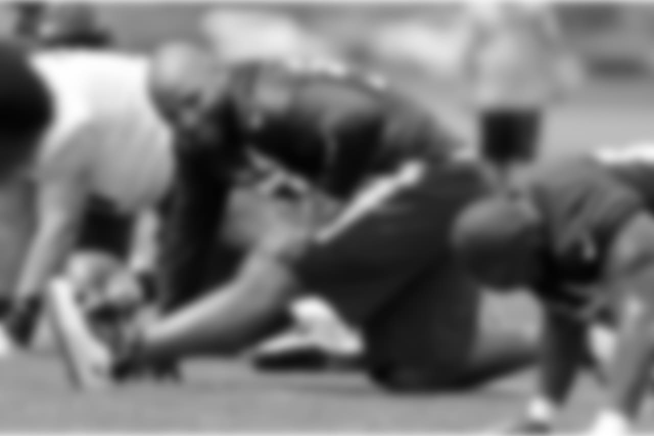 Tennessee Titans defensive tackle DaQuan Jones warms up during NFL football minicamp Tuesday, June 12, 2018, in Nashville, Tenn. (AP Photo/Mark Humphrey)