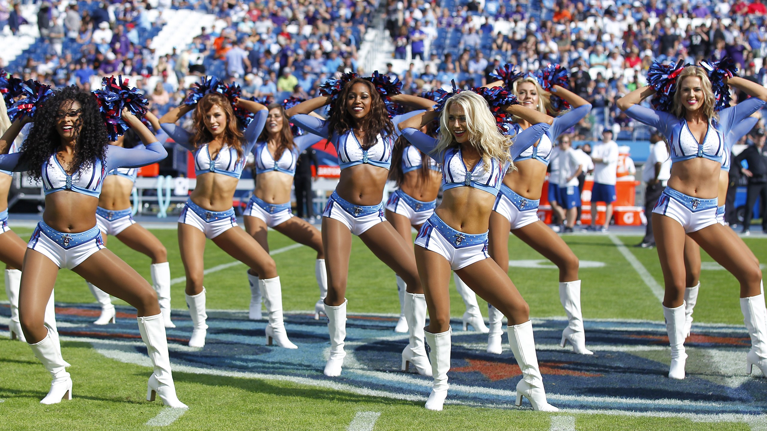 Titans cheerleaders naked — pic 11