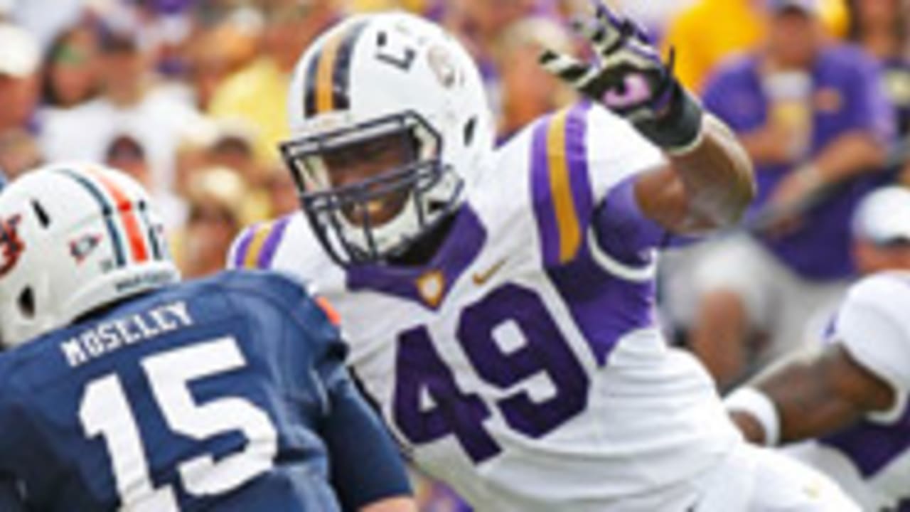 barkevious-mingo-130402-spot.jpg
