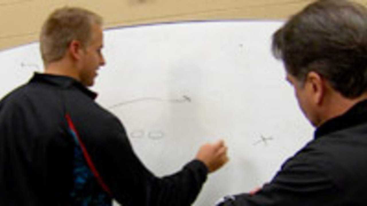 Matt-Barkley-130225-Spot.jpg