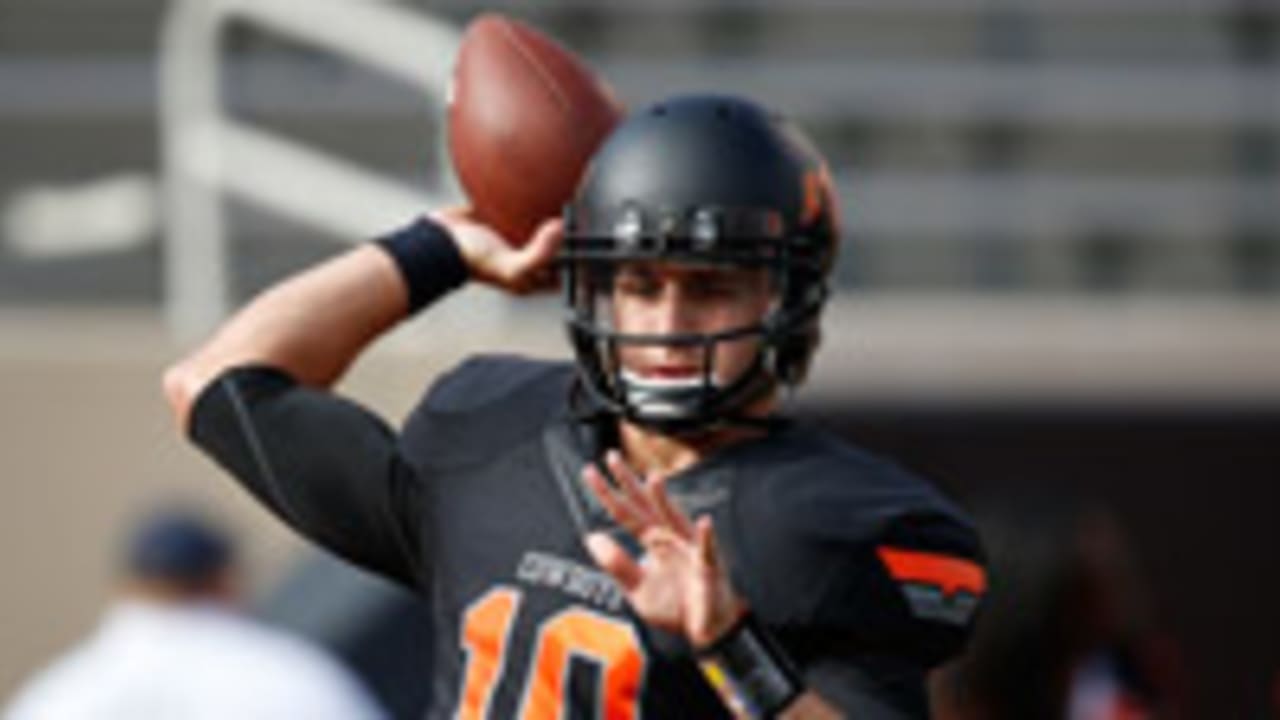 Oklahoma State QB Clint Chelf dominates Texas