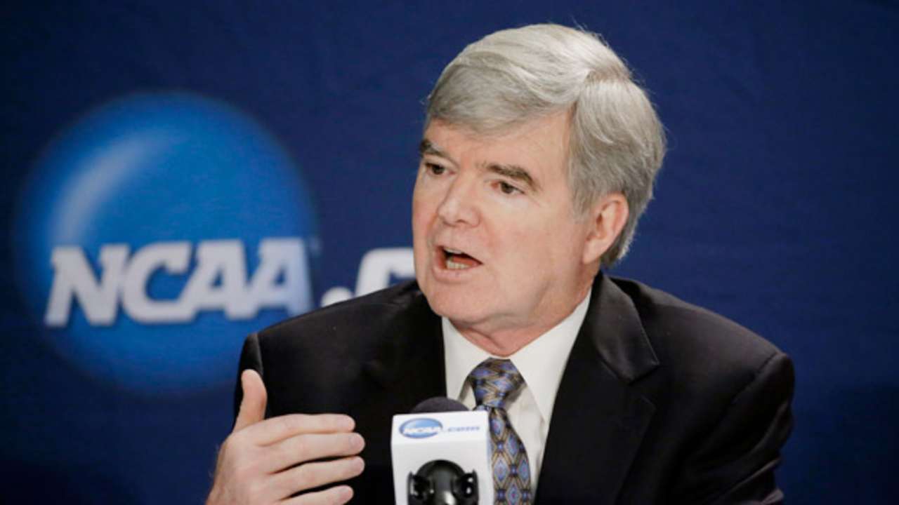 Mark-Emmert-tos-080714.jpg