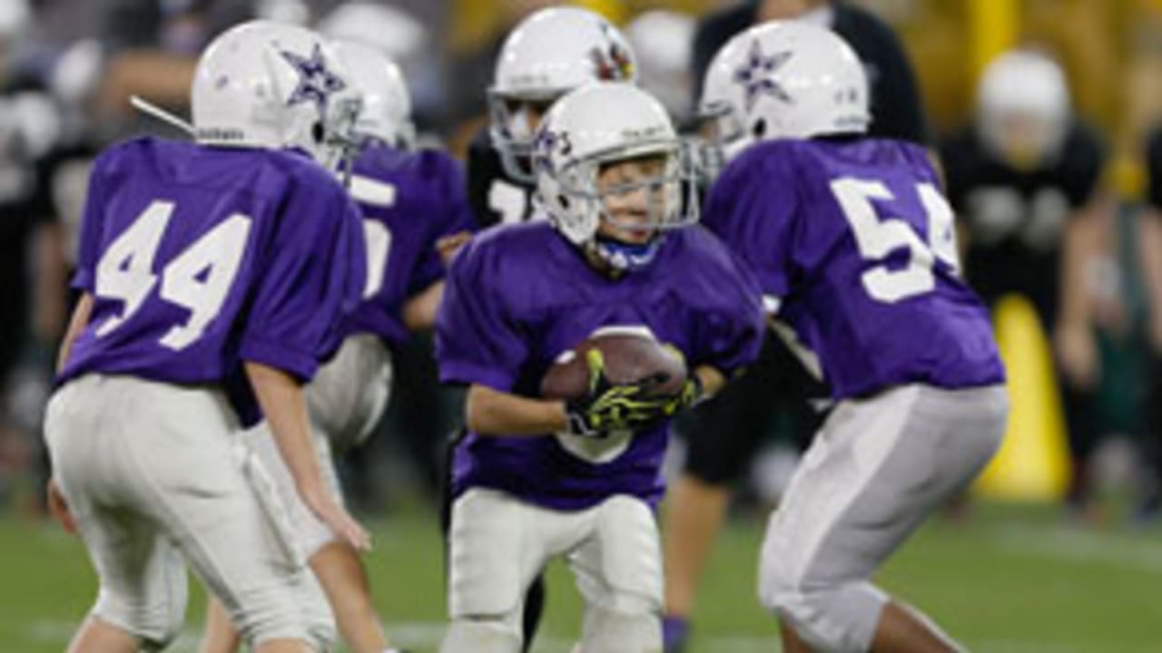 Youth-Football-131008.jpg