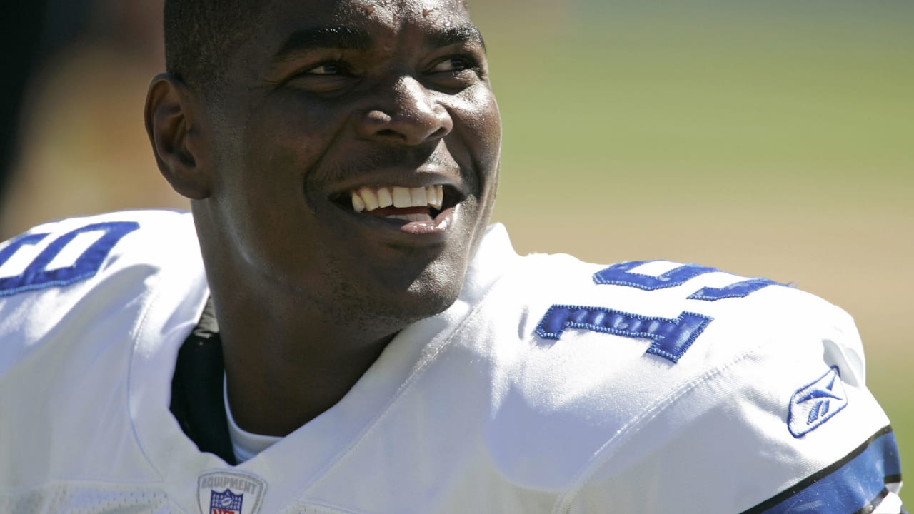 Keyshawn Johnson The former NFL wide receiver spotted at Miami  International Airport with Louis Vuitton luggage. Florida, USA Stock Photo  - Alamy