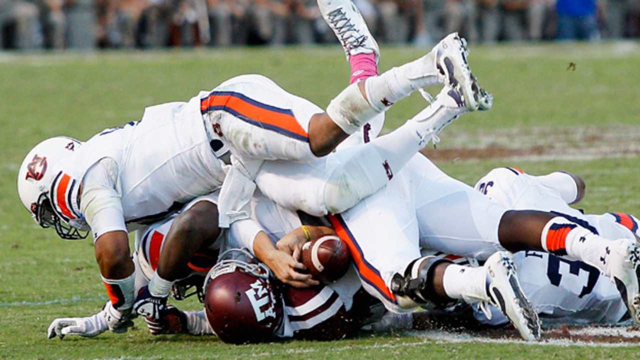 Johnny-Manziel-131022-TOS2.jpg