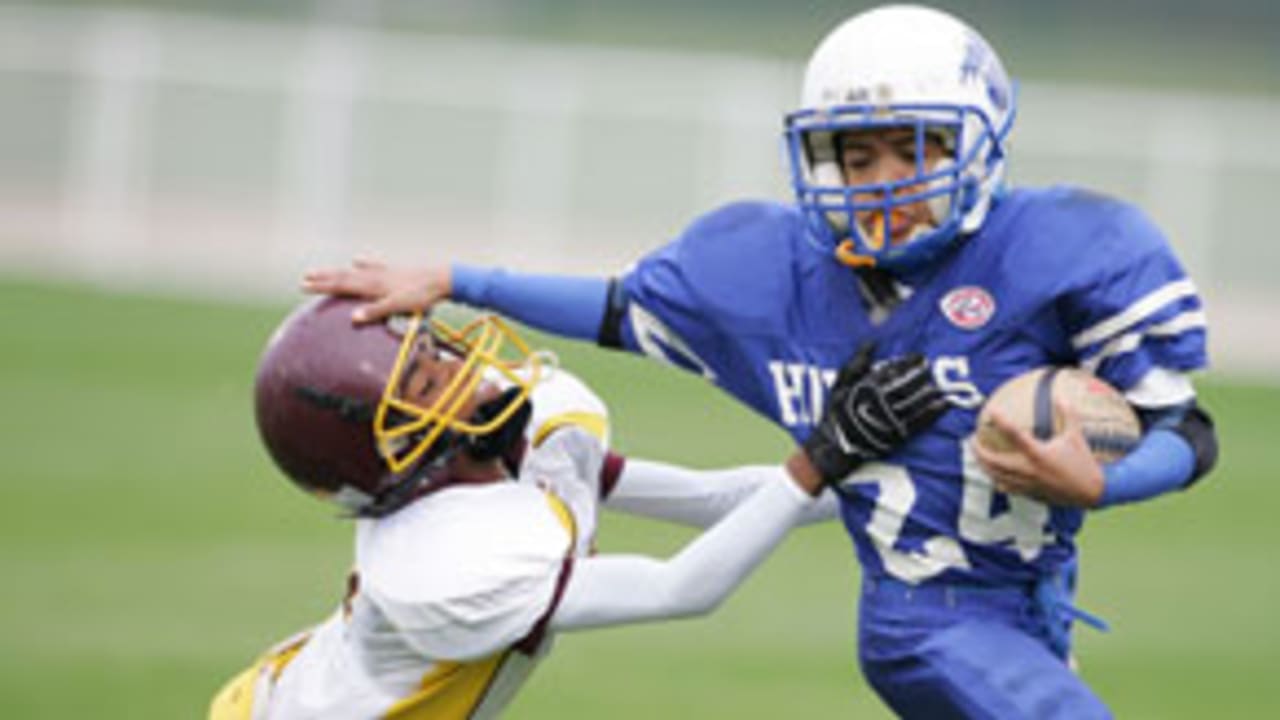 youth-football-100613-evo.jpg