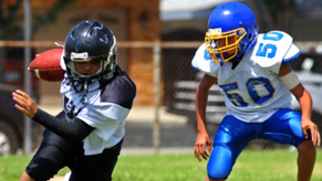 youth-football-140815-evo.jpg