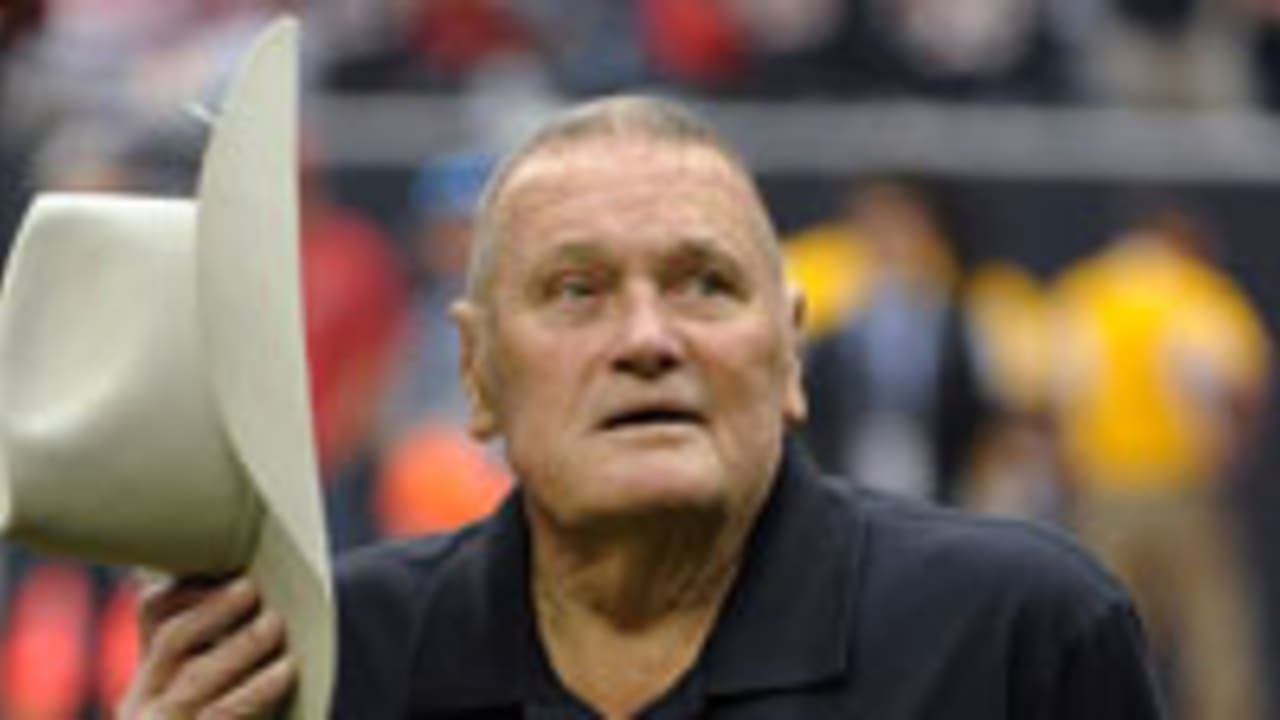 Bum Phillips, former Houston Oilers coach, passes away at 90