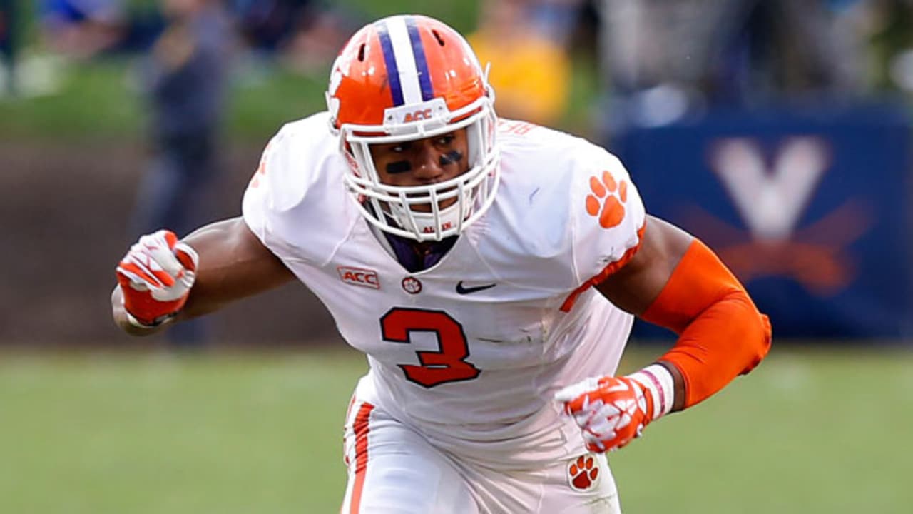 vic-beasley-111913-ts.jpg