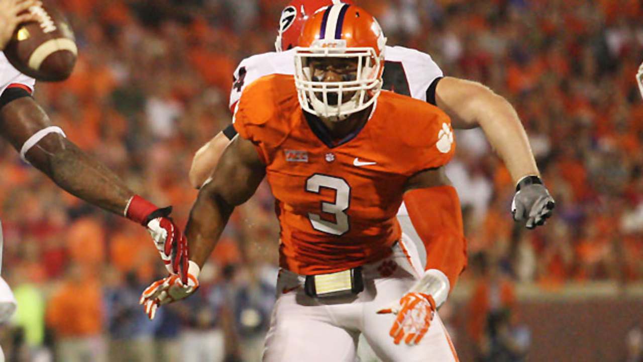 vic-beasley-130924-top.jpg