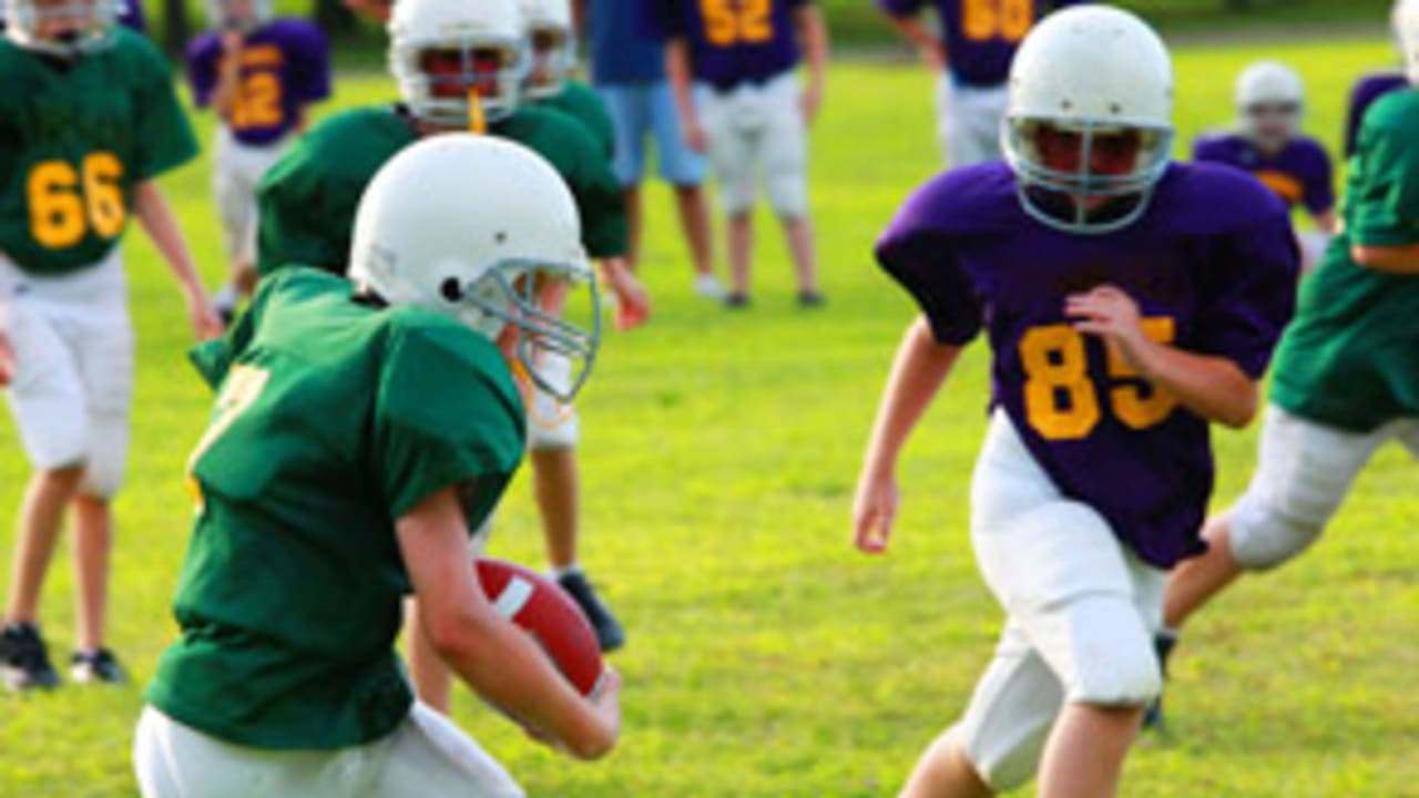 youth-football-140912-evo.jpg