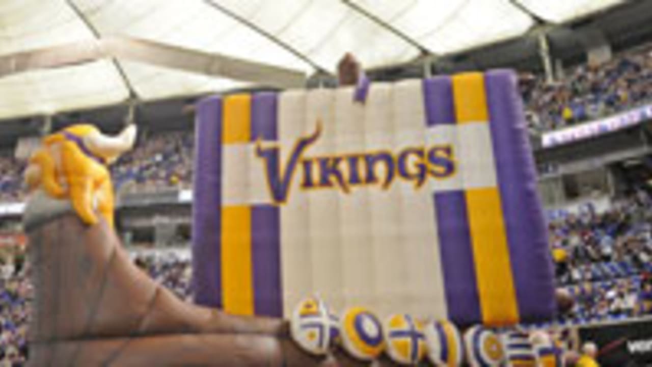 The Vikings Love Boat 