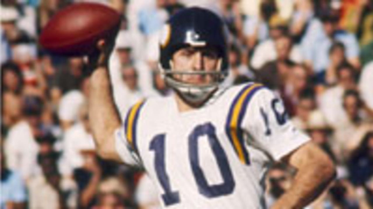 Top 10 alltime NFL players from