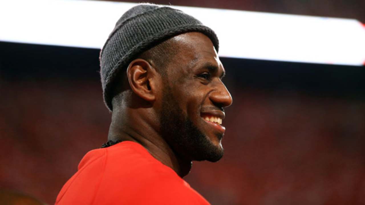 lebron-james-140903-wide.jpg
