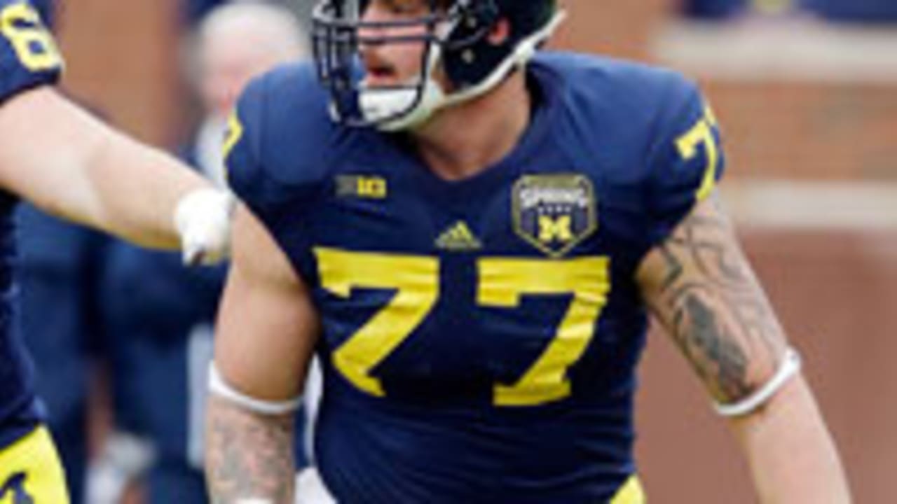 Taylor-Lewan-sl-130905.jpg