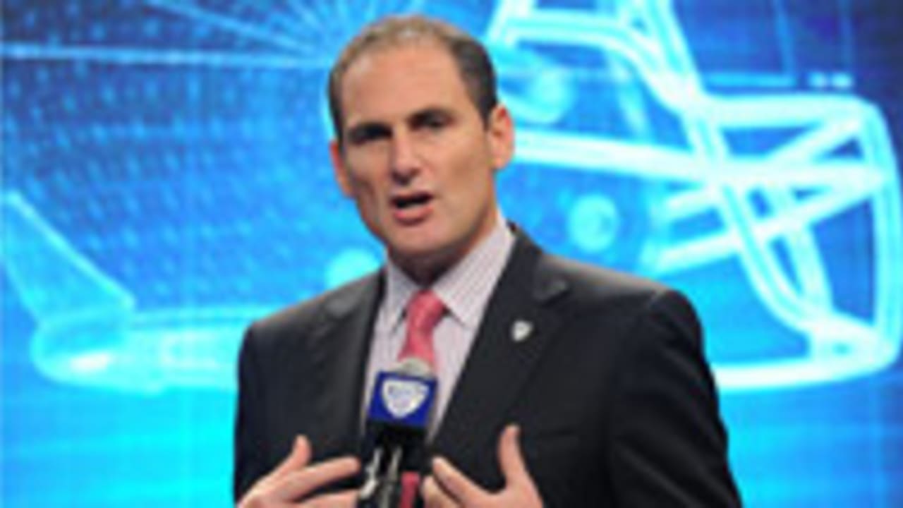 Larry-Scott-sl-130726.jpg