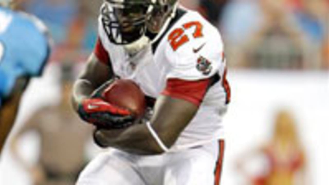 legarrette_blount-120902-spot.jpg