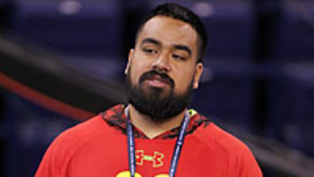 Star-Lotulelei-130225-Spot2.jpg