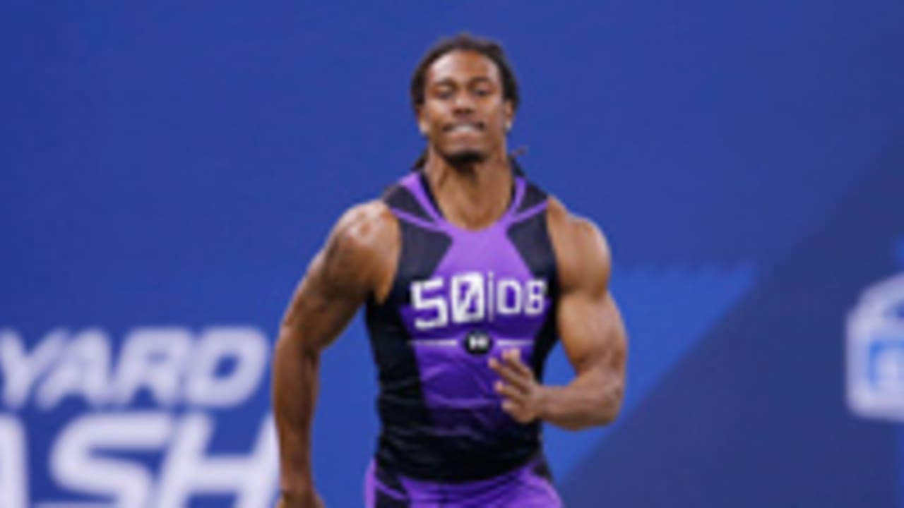 Trae-Waynes-sl-022315.jpg