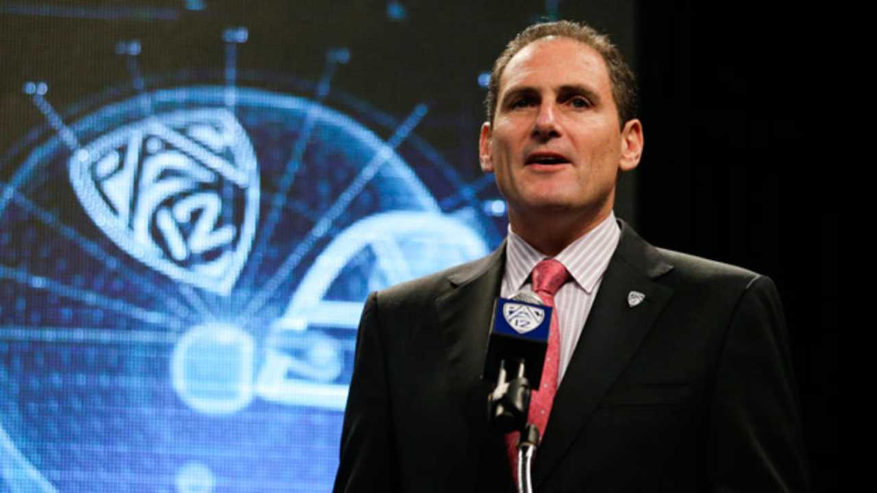 Larry-Scott-tos-130726.jpg