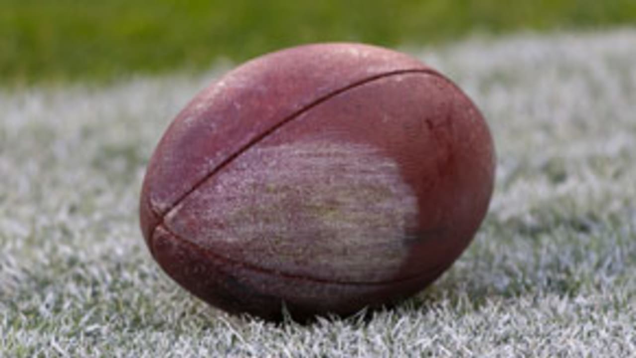 football-121113-evo.jpg