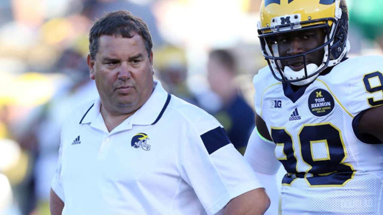 Hoke-Brady-140908-TOS.jpg