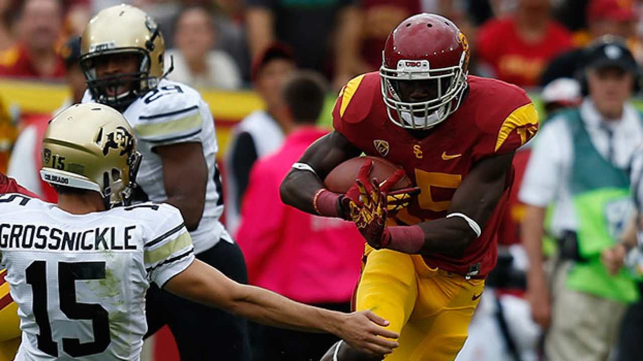 Nelson-Agholor-130815-WIDE.jpg