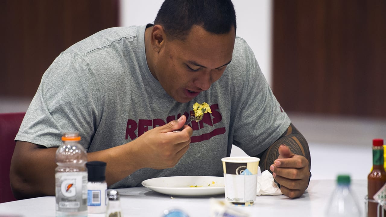 Fuel Your Game With These NFL Diet Tips