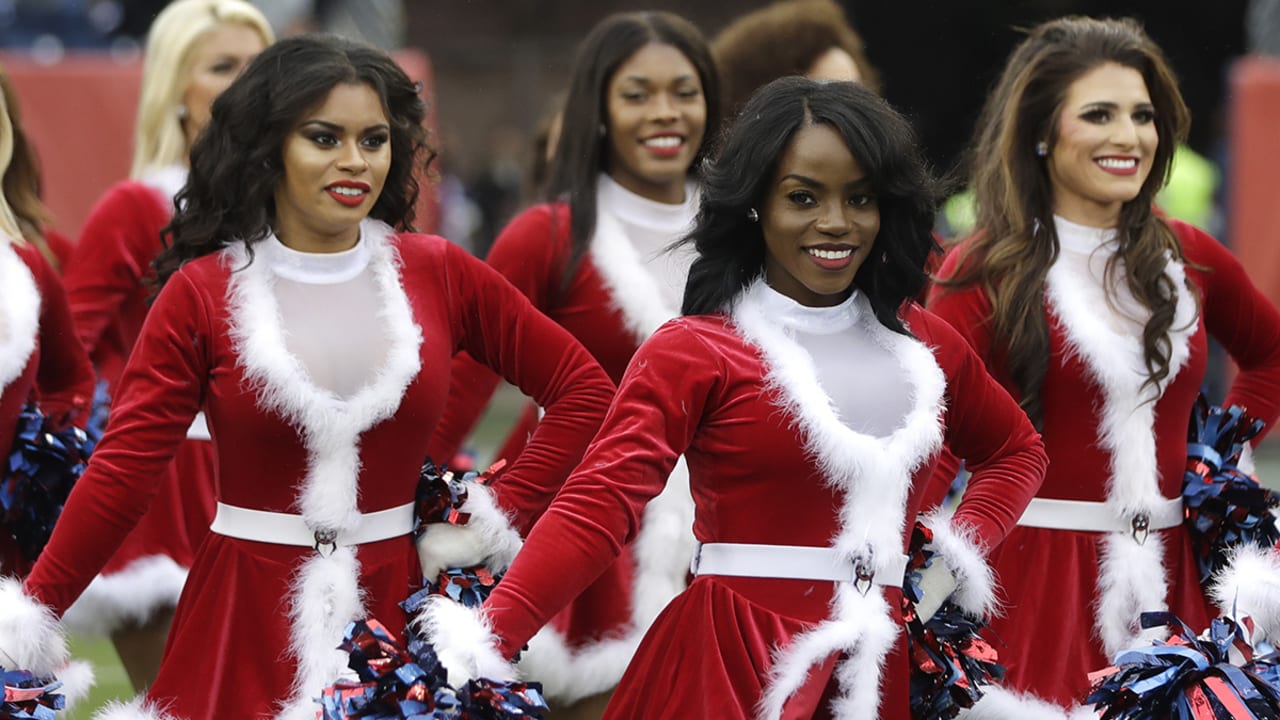 NFL cheerleaders from Week 16