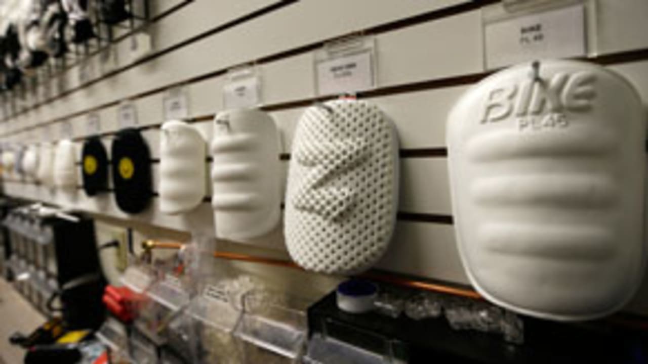 leg-thigh-pads-032114-evo.jpg