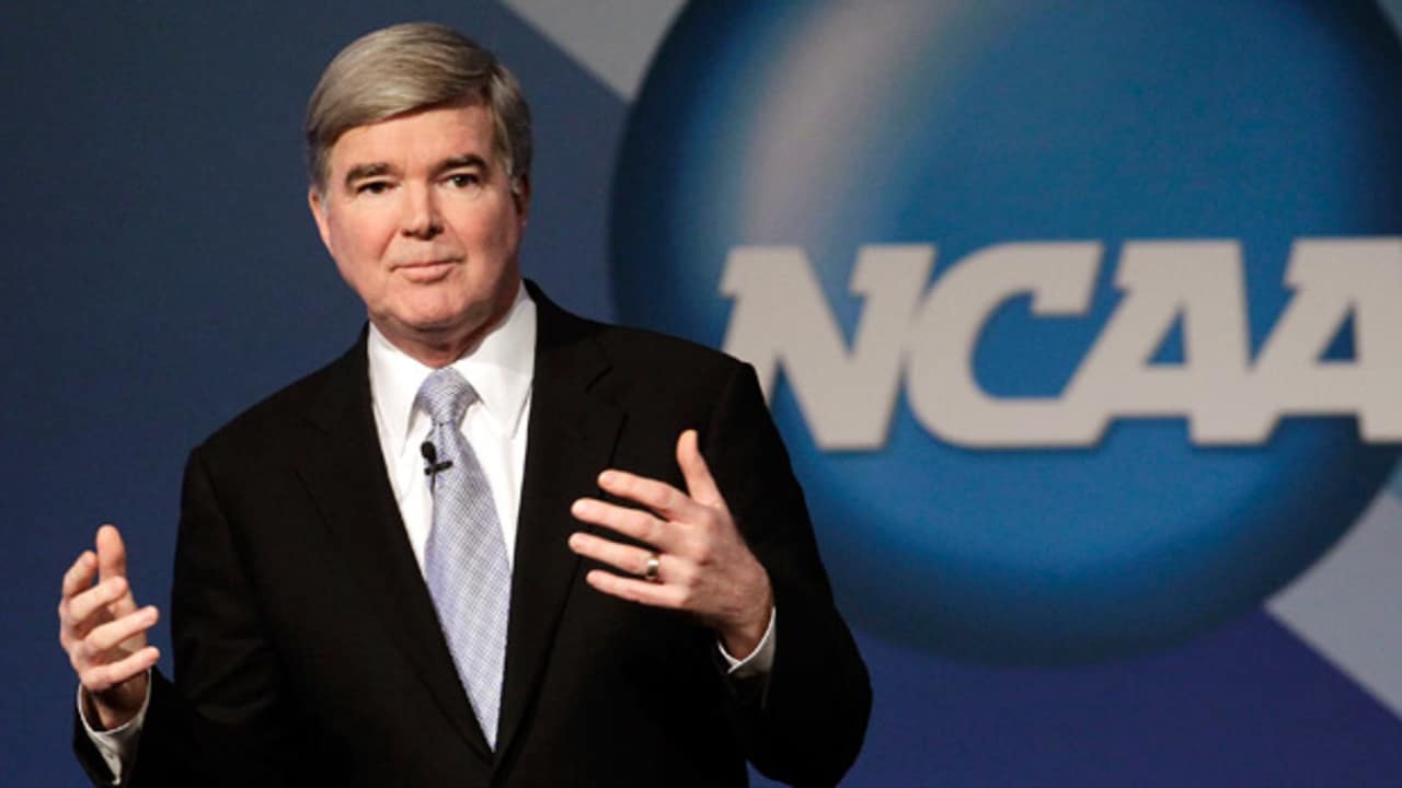 mark-emmert-130725-wide.jpg