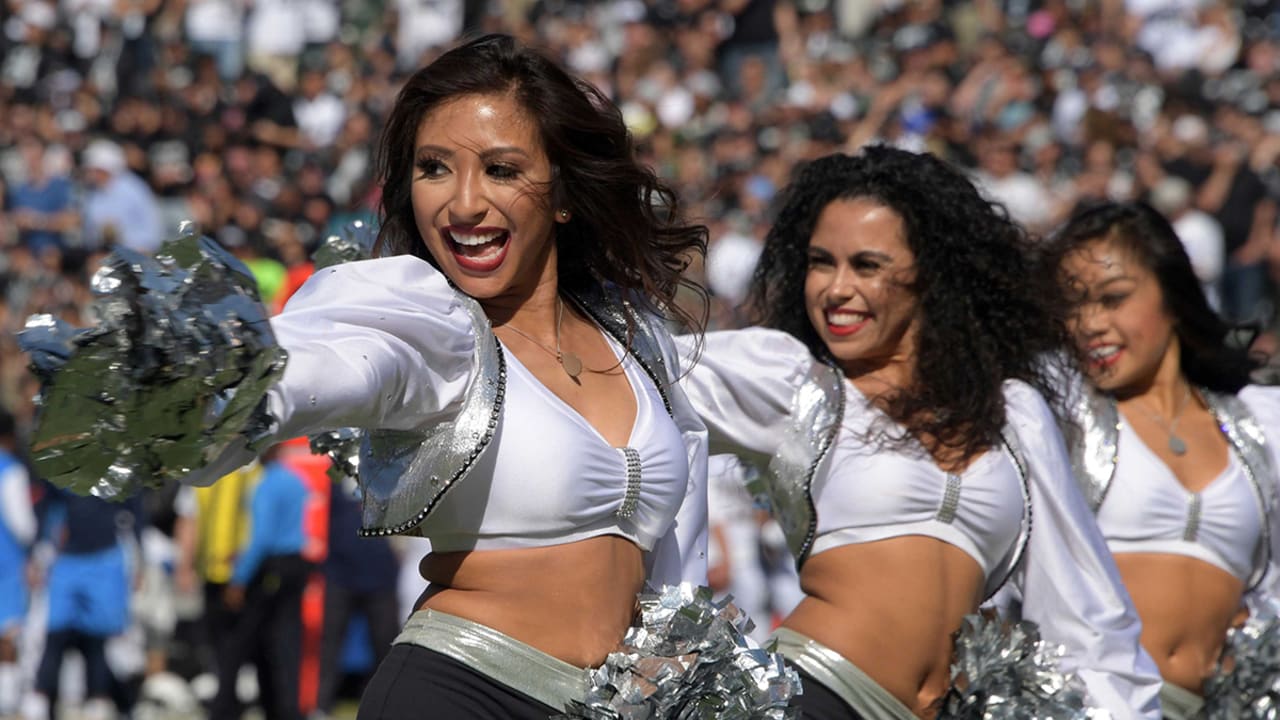 Best of 2017 NFL cheerleaders: Week 6