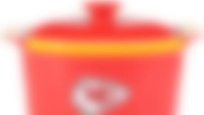 chiefs-crock-pot-112515-spot.jpg