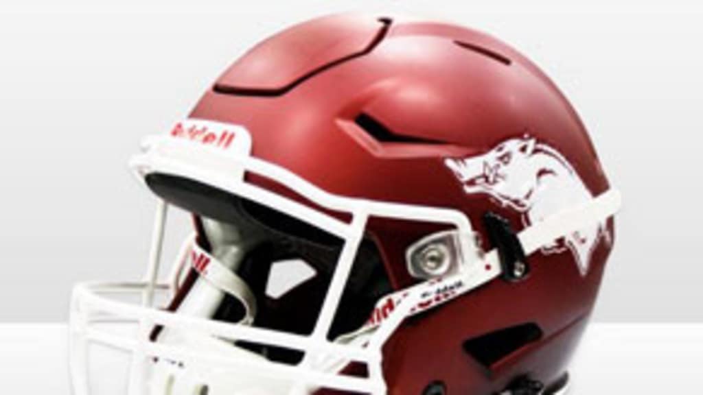 dartmouth mini football helmet 1940s Fits old Michigan State, Hawaii, Dartmouth, Ohio University & No – Historic Sports point chinstrap 3D plastic cutter CAP XT COLOR OPTIONS:VEGAS GOLD Helmet ICON Airflite Dark