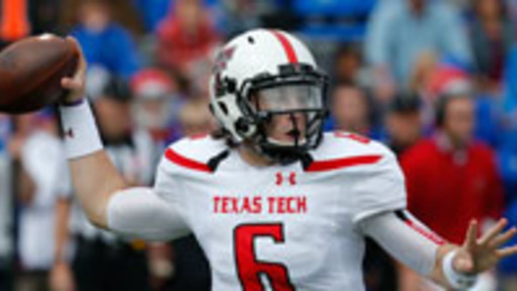 Baker Mayfield's jersey, cleats featured at College Football Hall of Fame