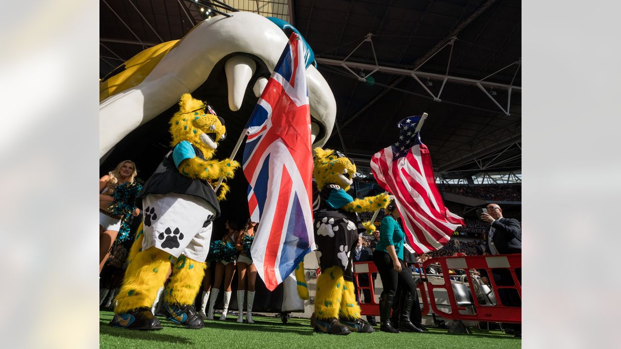 NFL London: Jacksonville Jaguars beat Atlanta Falcons 23-7 for first  Wembley win since 2017 - BBC Sport