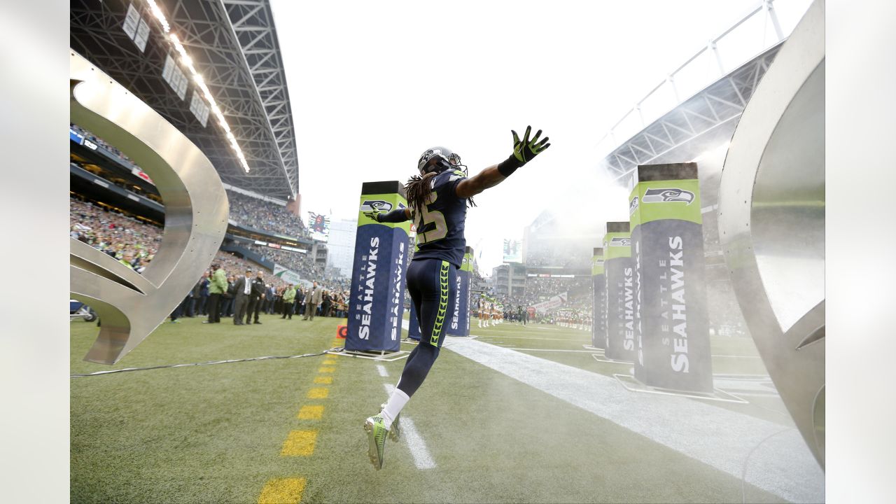 August 21, 2015: Seattle Seahawks cornerback Richard Sherman (25) during  warmups before the NFL preseason game between the Seattle Seahawks and the  Kansas City Chiefs at Arrowhead Stadium in Kansas City, MO