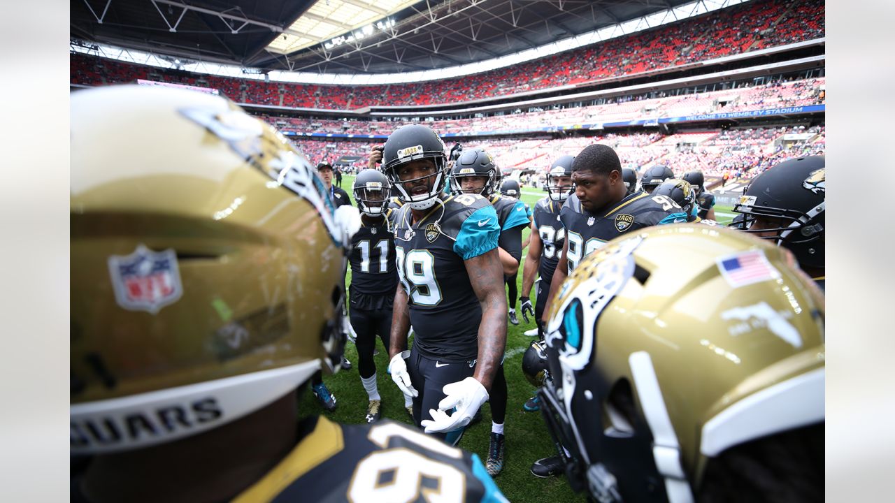 Marcedes Lewis makes history against the Ravens in London