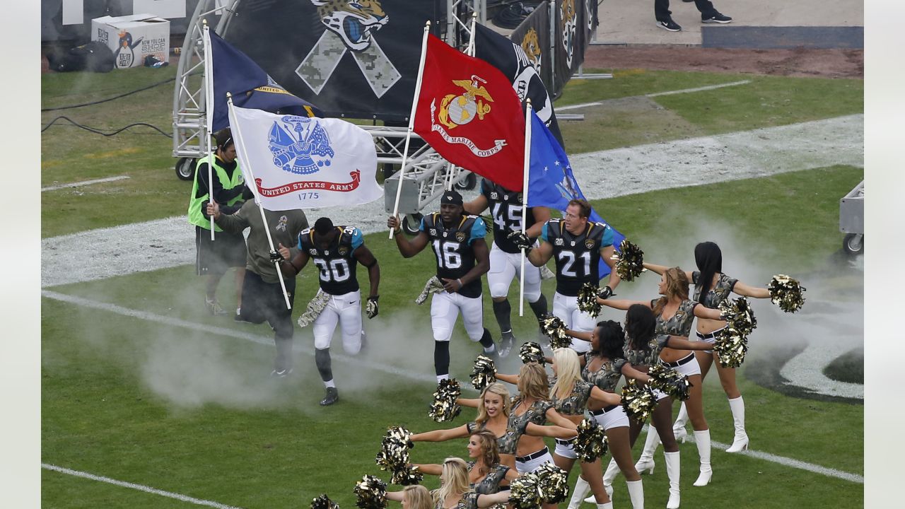 nfl salute to service football