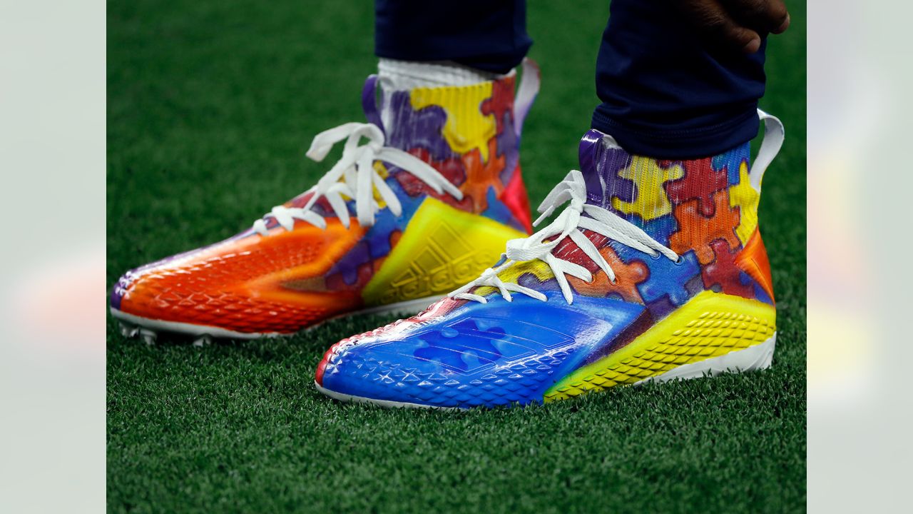 Packers Star Aaron Jones Uses Cleats to Help Fight Childhood Cancer