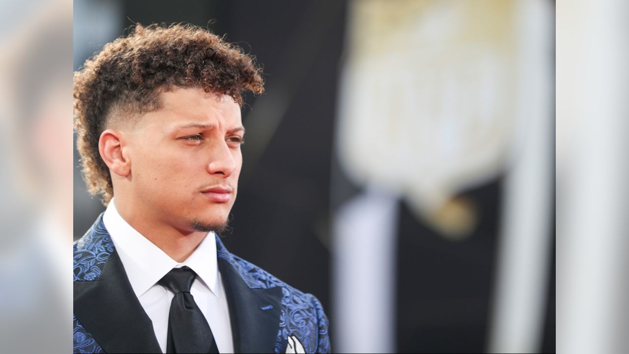 Patrick Mahomes Breaks Down His Outfit for NFL Honors