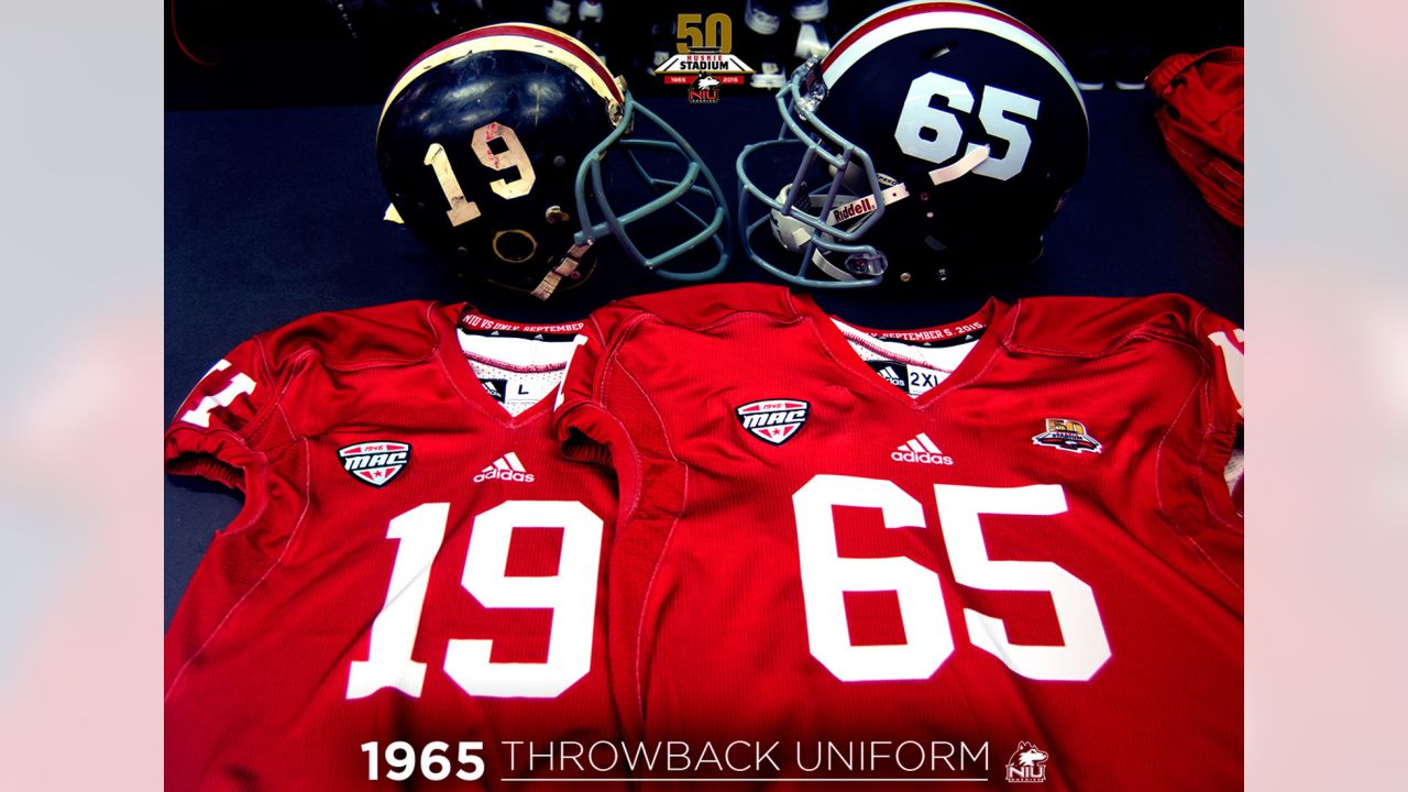 Football Unveils #CFB150 Throwback Uniform - University of